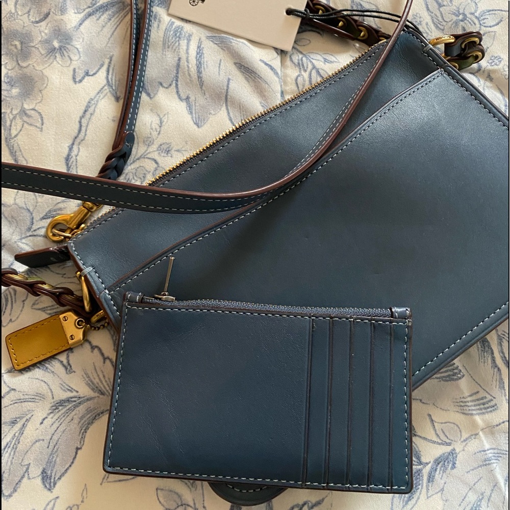 Coach Soho linked crossbody - Picture 3 of 8